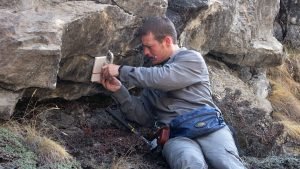 consultor em geologia, geólogo.